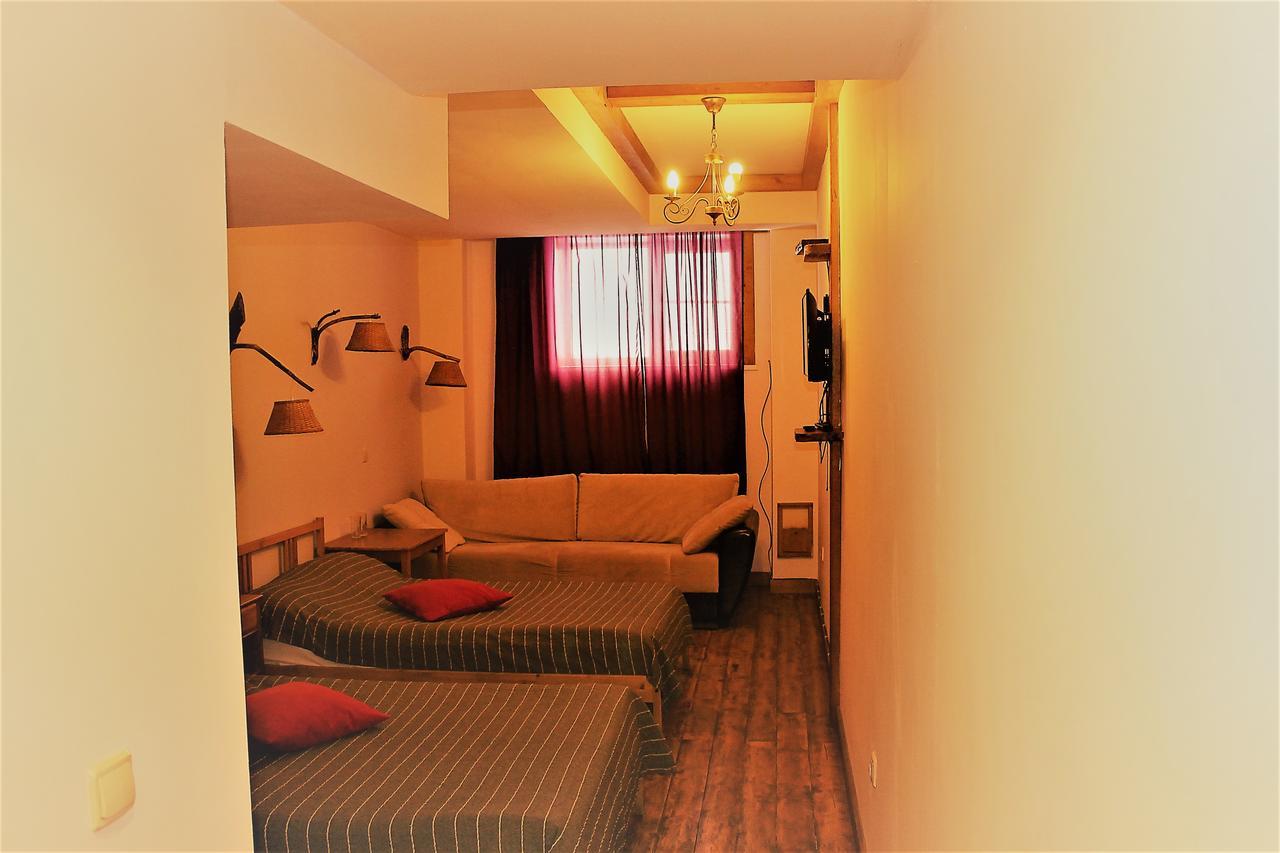 סרנסק Sarin Hotel מראה חיצוני תמונה